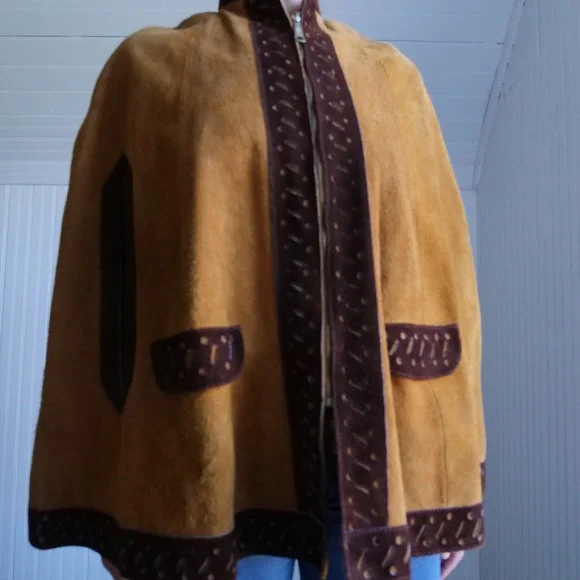 Amazing‎ 70s suede leather zip up cape - Picture 8 of 8